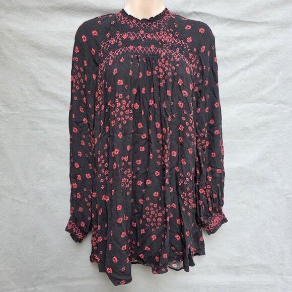 Free People Tops - Free People Sz M Flowers in Her Hair Black Red Floral Tunic Shirt Top Boho